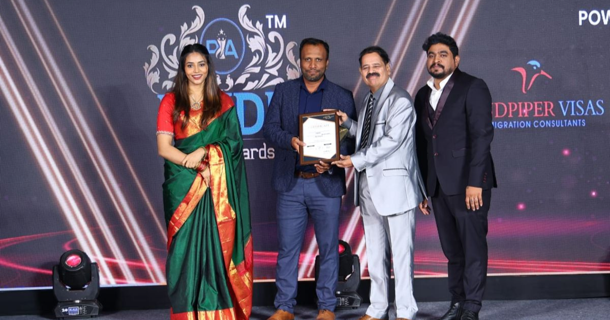 Pet Warehouse wins the title of Best Pet Store Supplies at India Pride Awards 2024